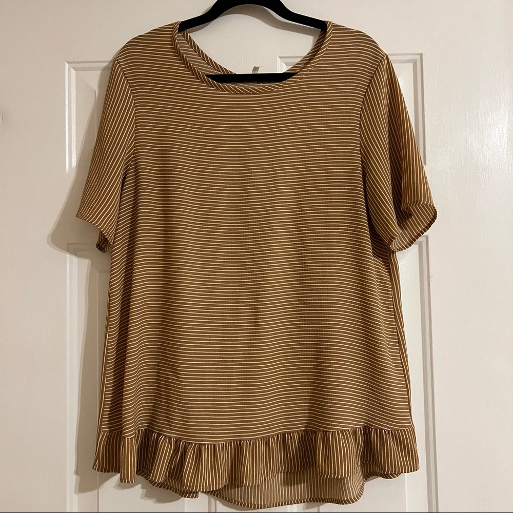 Light brown and white shirt sleeve top